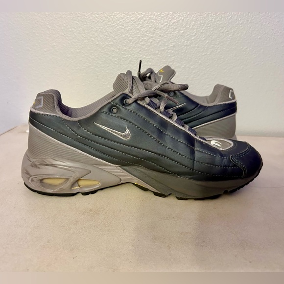 Nike Air Max. Grey w/yellow. Great shoe. Wore maybe 10 times - Picture 3 of 5